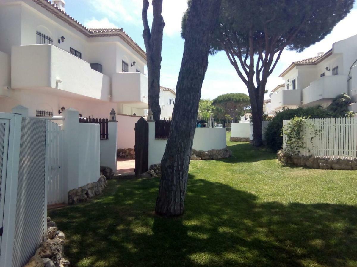 Playa De La Barrosa Apartment Chiclana de la Frontera Exterior photo